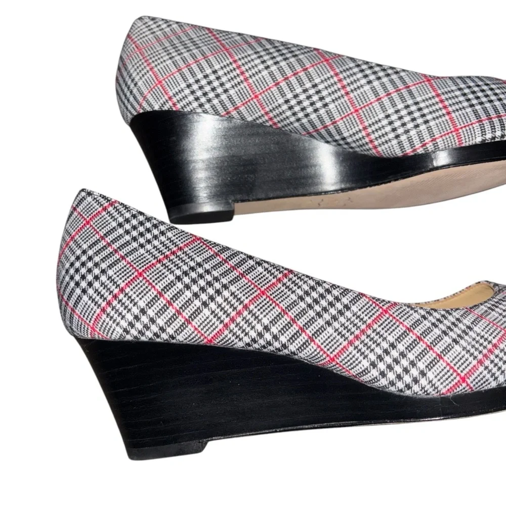 TALBOTS NWOB LACEY PLATFORM WEDGES - RED, BLACK & WHITE PLAID 7.5